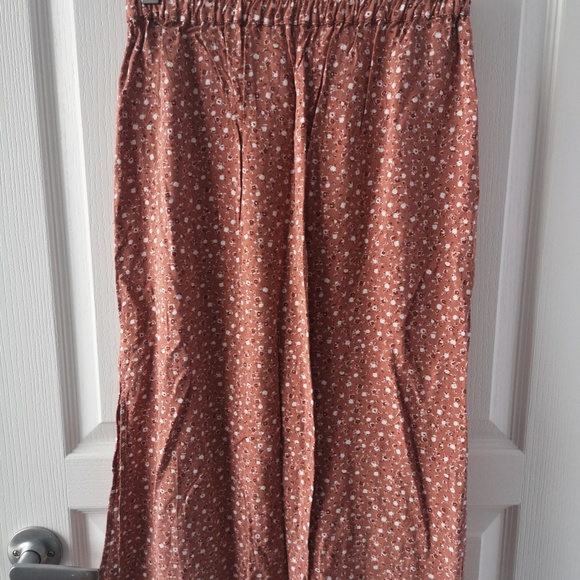 *SOLD*Midi floral skirt Pull & Bear - Picture 6 of 8